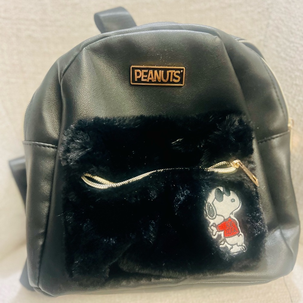 Peanuts Small Black Backpack with Snoopy and Faux Fur